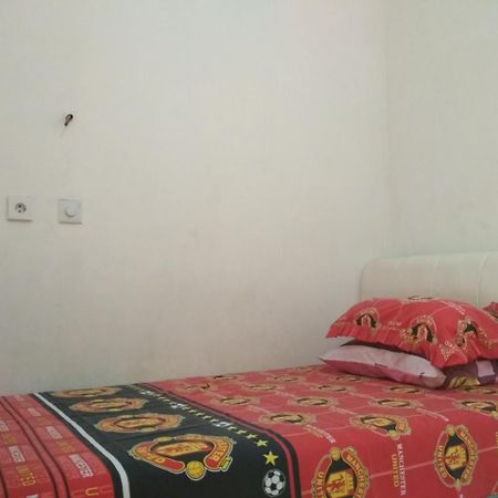 Blue Flame Inn Banyuwangi  Exterior foto