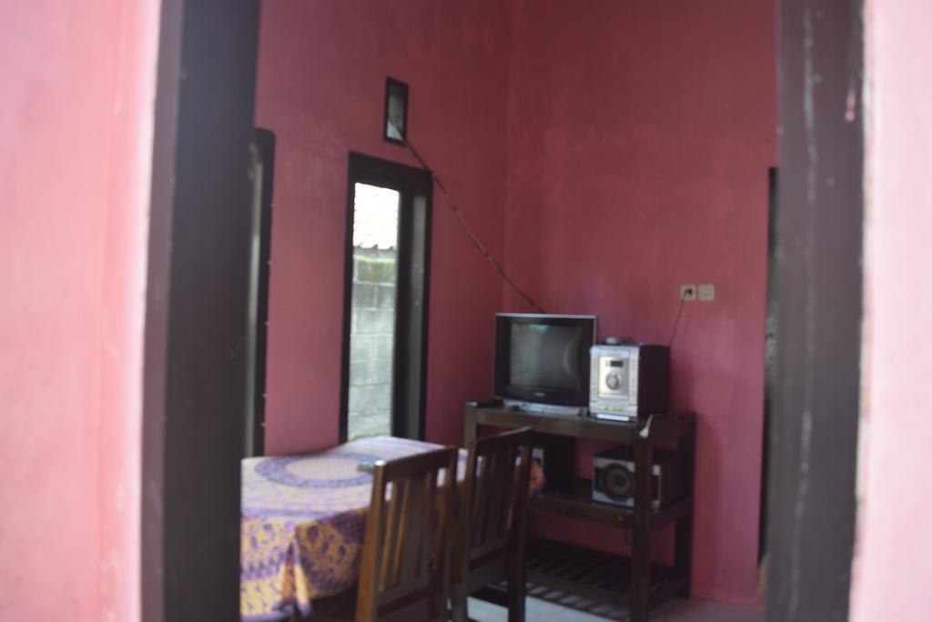 Blue Flame Inn Banyuwangi  Exterior foto
